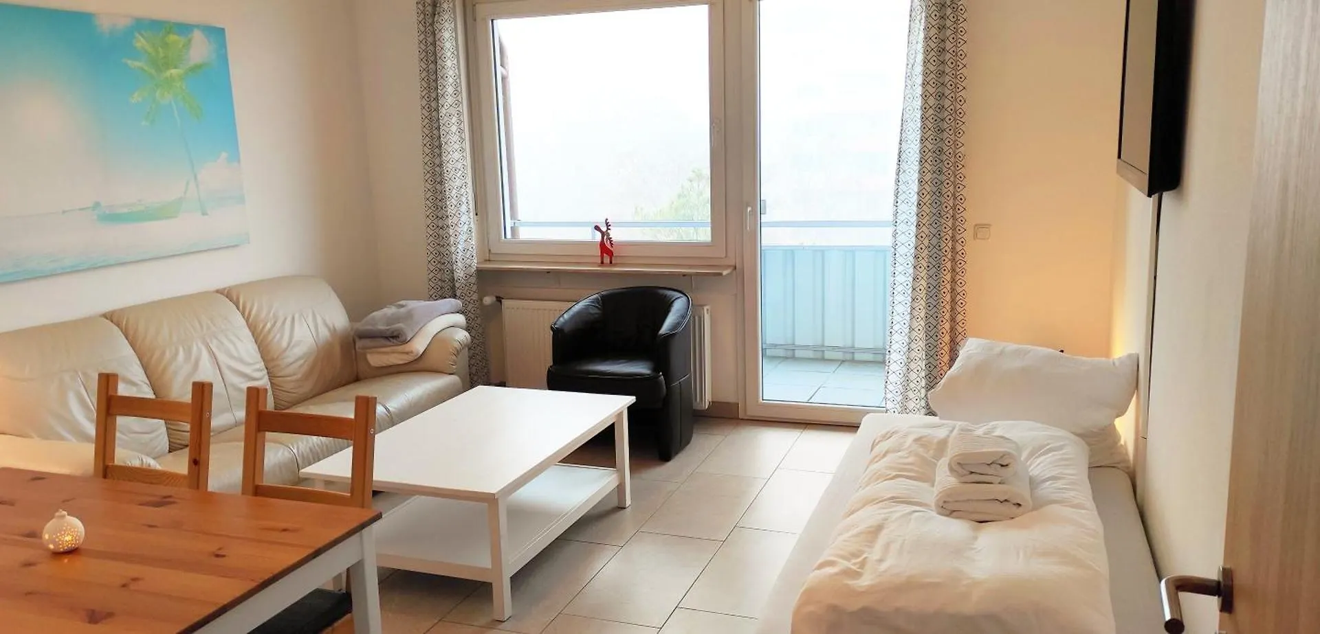 Eleonoras Ferienwohnung In Wuerzburg Stadt Am Park Mit Balkon Inklusive Eigenen Parkplaetzen Vor Der Tuer